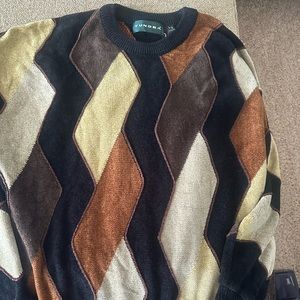 Mens large Tundra sweater slightly new